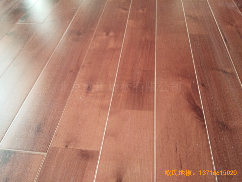 �R���w���赸�W(xu��)У�\��ľ�ذ尲�b����3