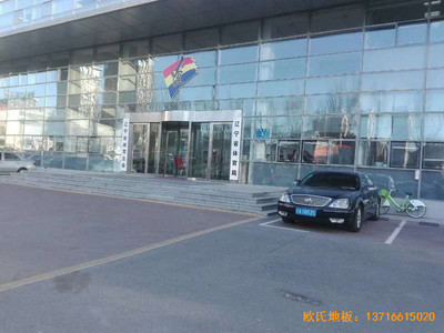 �|���w����Ů��ɢ���^�w��ľ�ذ���b����